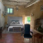 Chateau De فندق مبيت وإفطار
