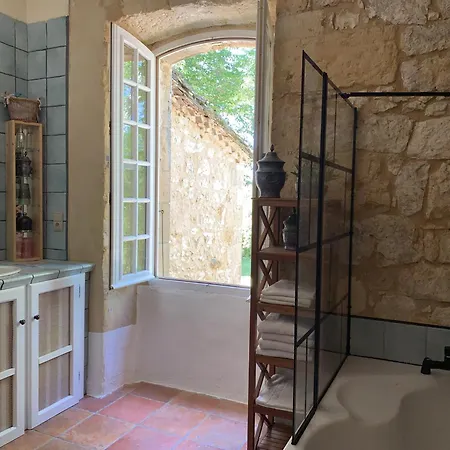 Chateau De Bed & Breakfast