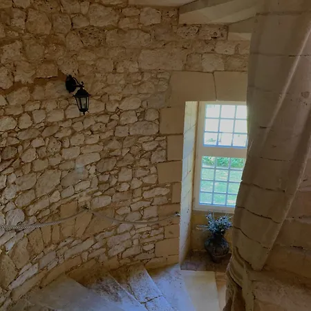 Chateau De Bed & Breakfast