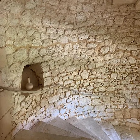 Chateau De Monsac