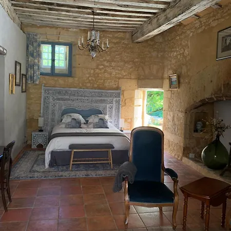 Chateau De Bed & Breakfast